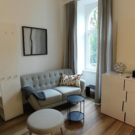 Max, Ruhige Sonnige Wohnung In Praternahe Bécs Kültér fotó