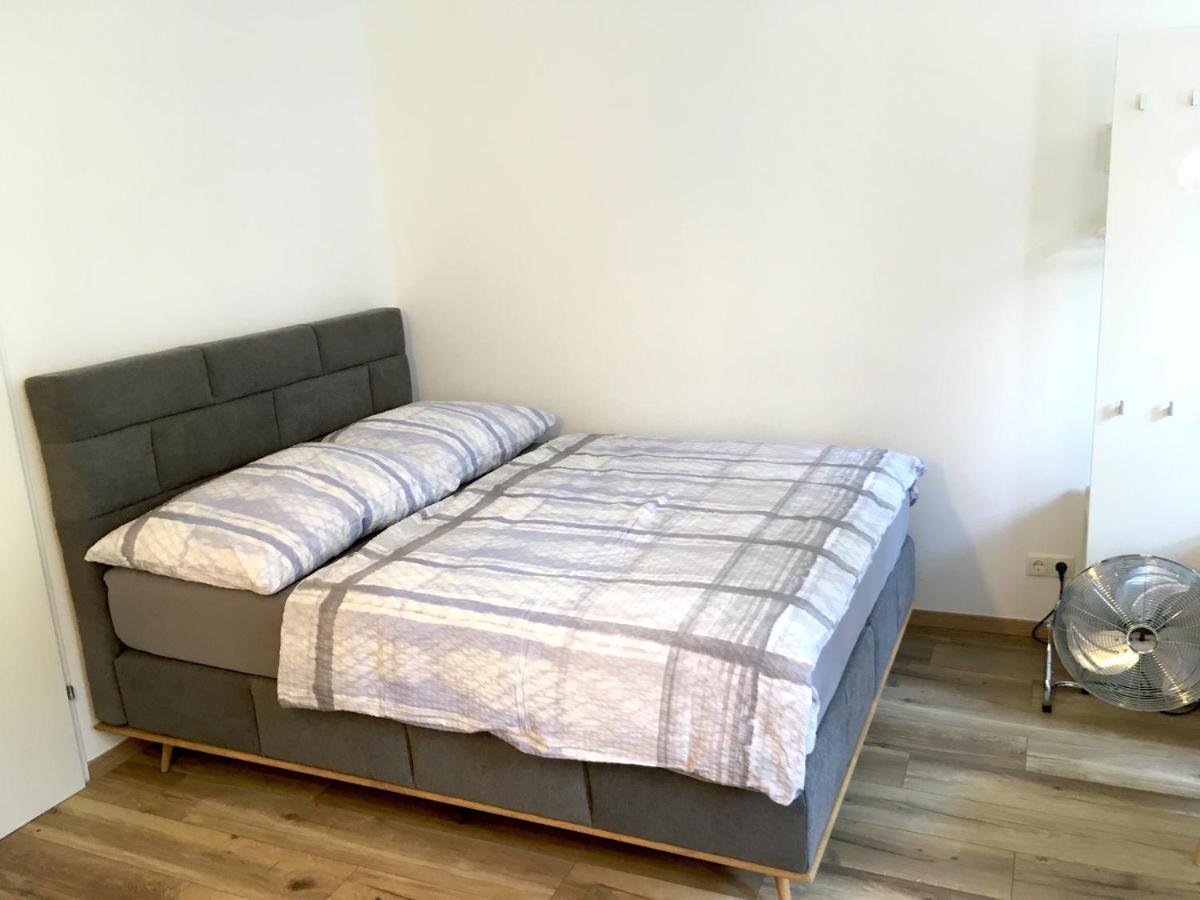 Max, Ruhige Sonnige Wohnung In Praternahe Bécs Kültér fotó
