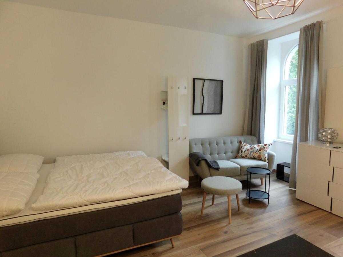 Max, Ruhige Sonnige Wohnung In Praternahe Bécs Kültér fotó