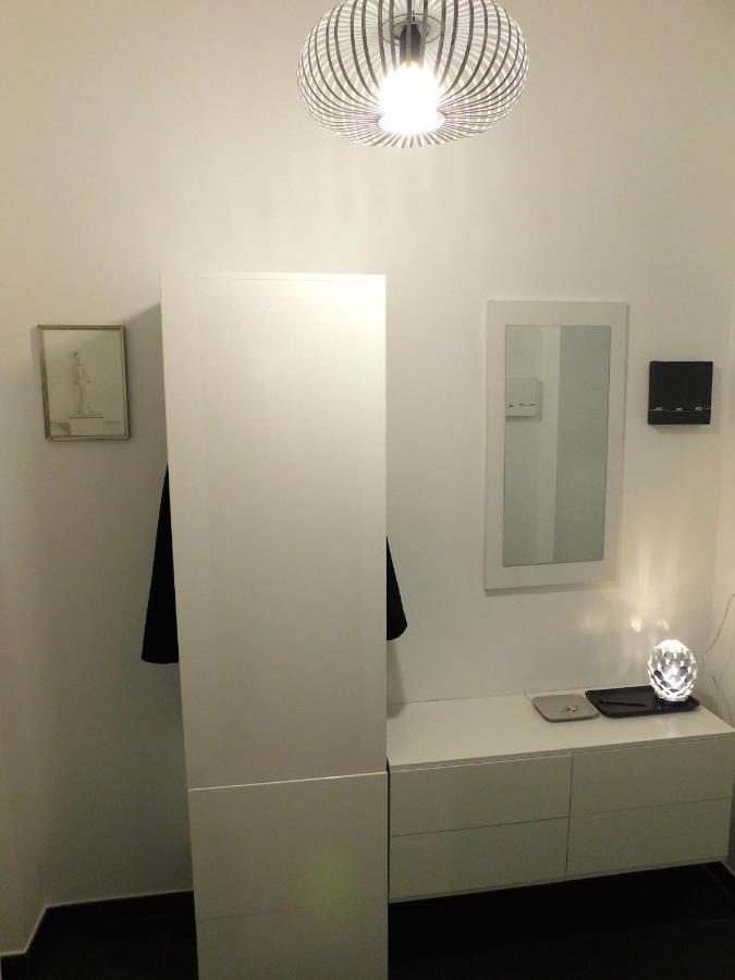 Max, Ruhige Sonnige Wohnung In Praternahe Bécs Kültér fotó