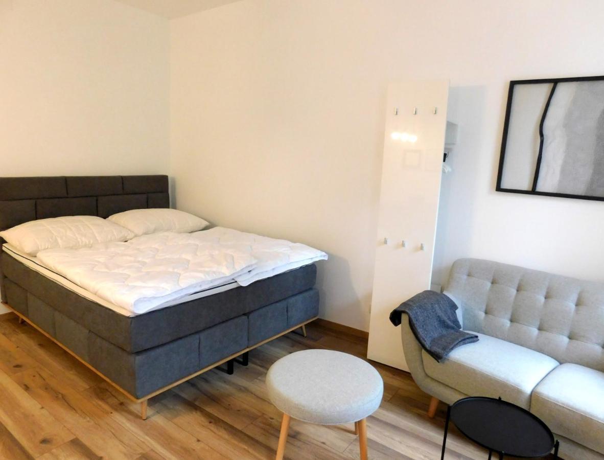 Max, Ruhige Sonnige Wohnung In Praternahe Bécs Kültér fotó