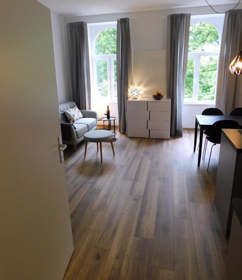 Max, Ruhige Sonnige Wohnung In Praternahe Bécs Kültér fotó